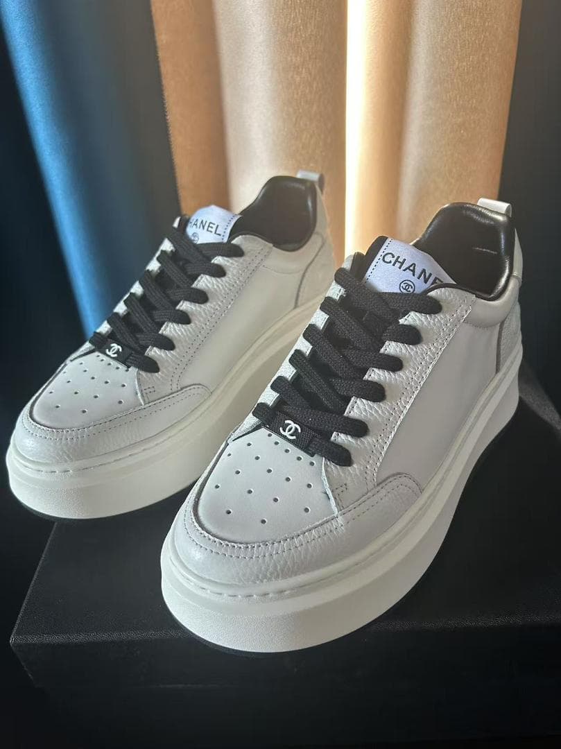 CHANEL シャネル　スニーカー ホワイト 37