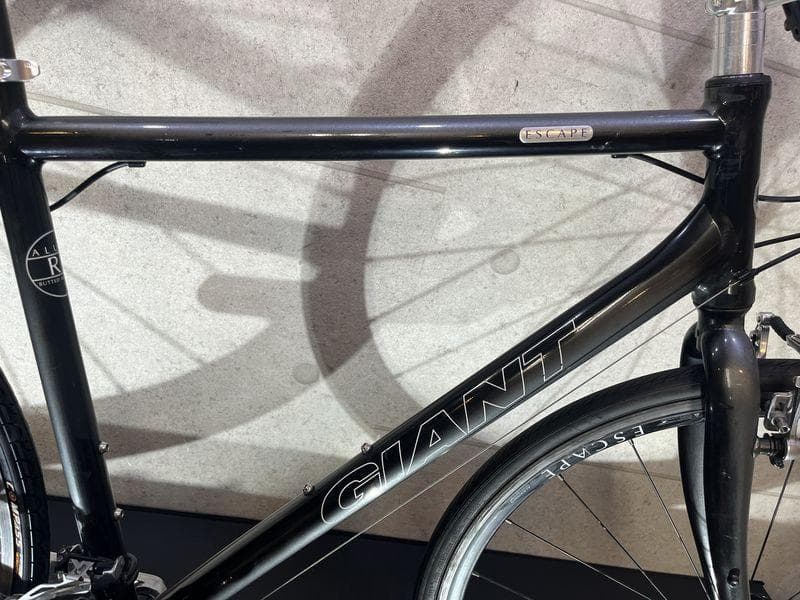 GIANT ESCAPE R3 クロスバイク sizeM　グレーカラー
