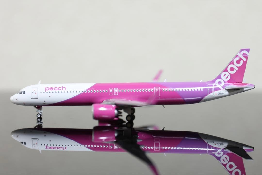 ピーチ A321LR JA901P