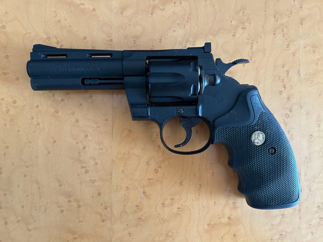 コルトパイソン357mag4inch東京マルイ