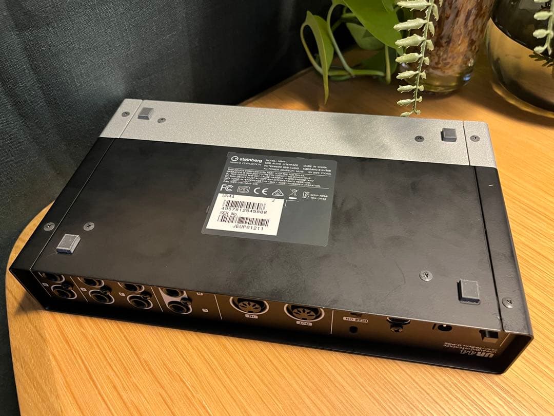 【美品】 Steinberg UR44 オーディオインターフェース