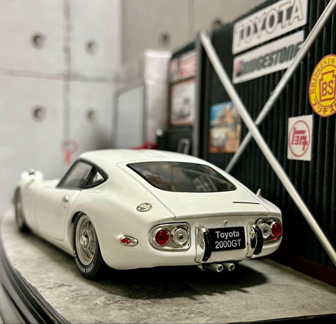 国産名車 1/24 トヨタ 2000GT カスタム ガレージ ジオラマ ミニカー