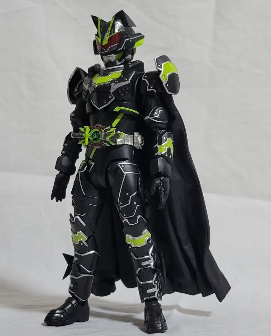 S.H.フィギュアーツ 仮面ライダータイクーン ブジンソード