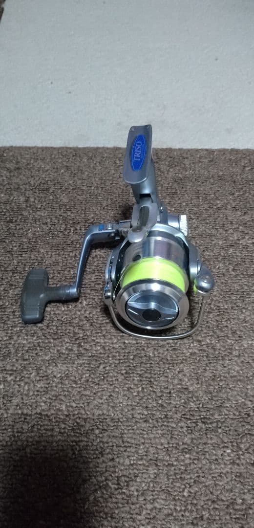 ダイワ　トライソ2500LBD