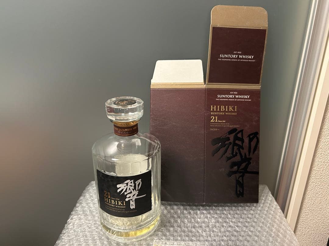 響　Hibiki 21年、山崎　Yamazaki 18年　空瓶セット