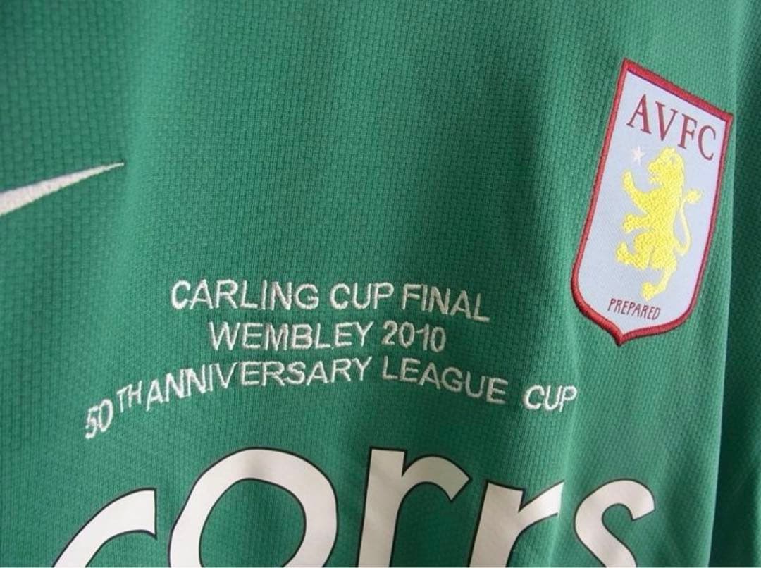 アストンヴィラ　ユニフォーム