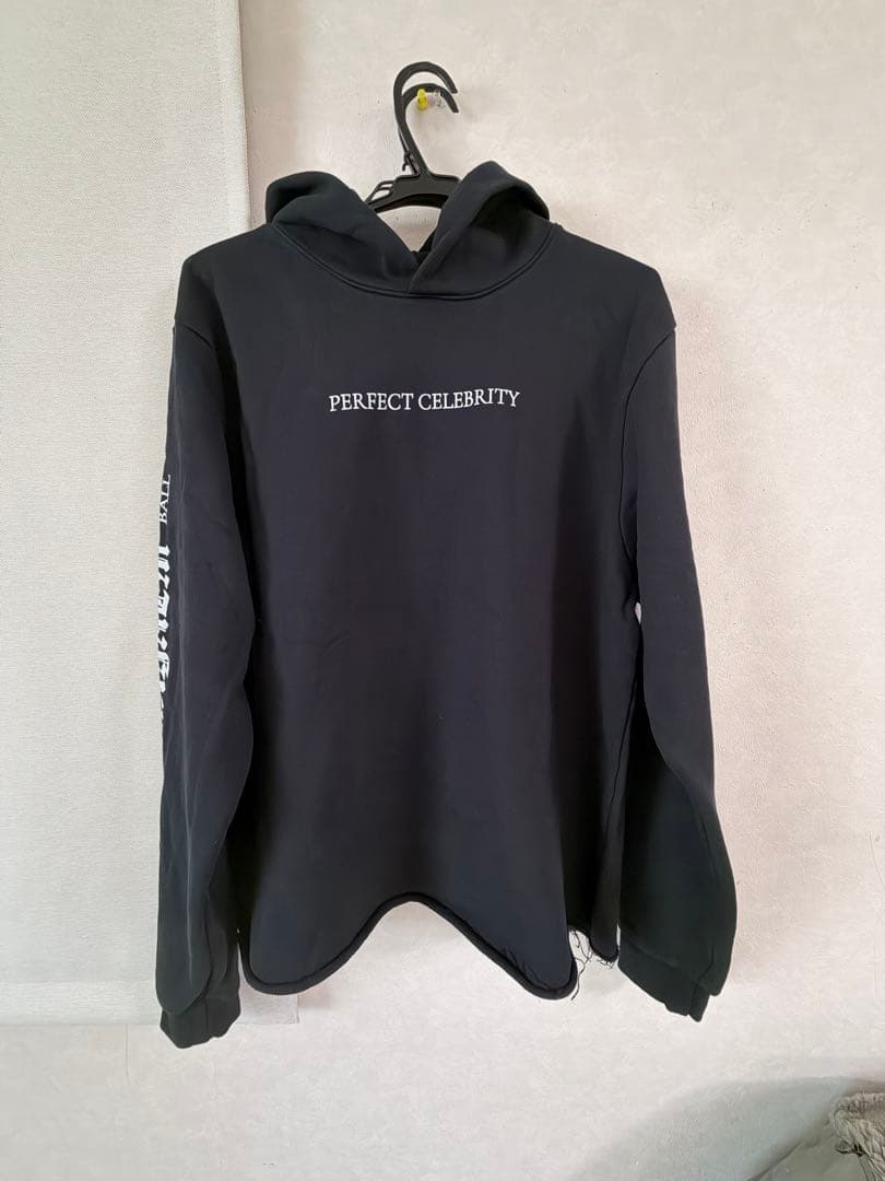 レディーガガ Mayhem ライブ限定パーカー　M