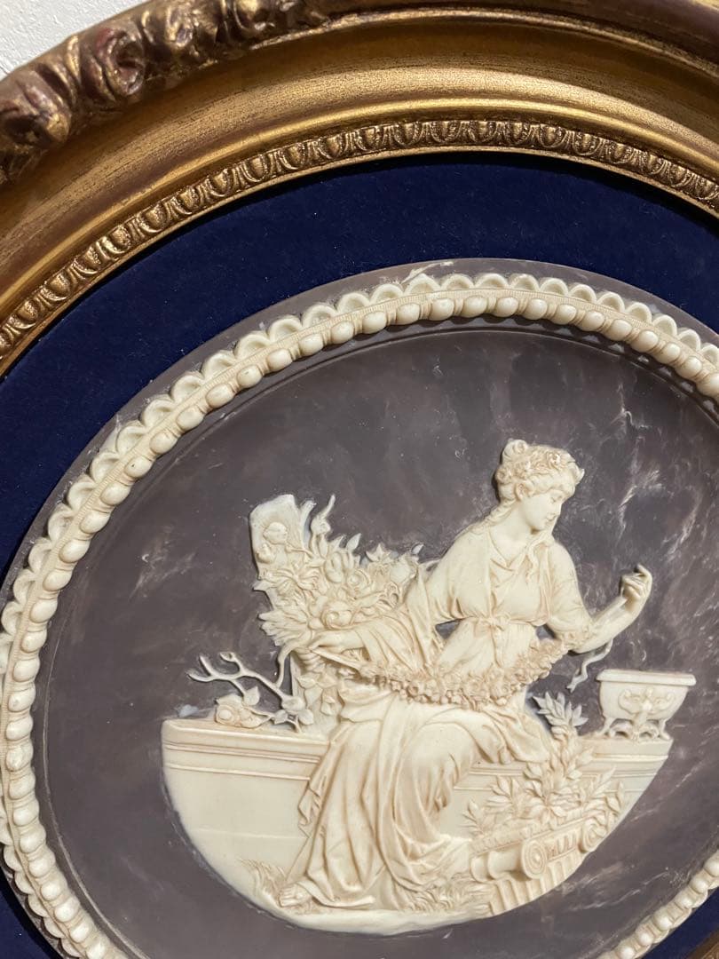 壁掛　インコレイストーン カメオ