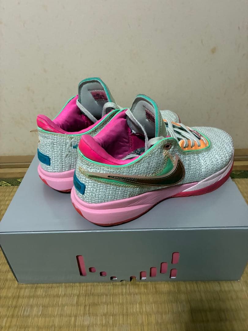 Nike LeBron 20 EP “Time Machine”