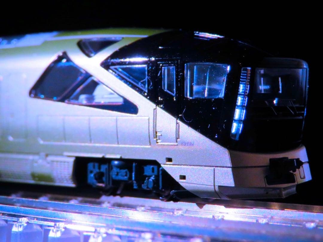 KATO E001形 TRAIN SUITE 四季島(全車室内灯付) 【新品】