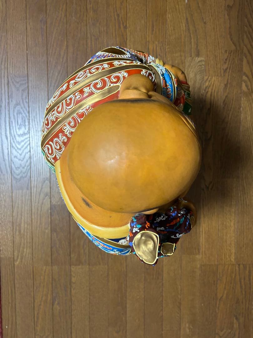 九谷焼　布袋様　置物　縁起物　特大型　木製丸型台座付き