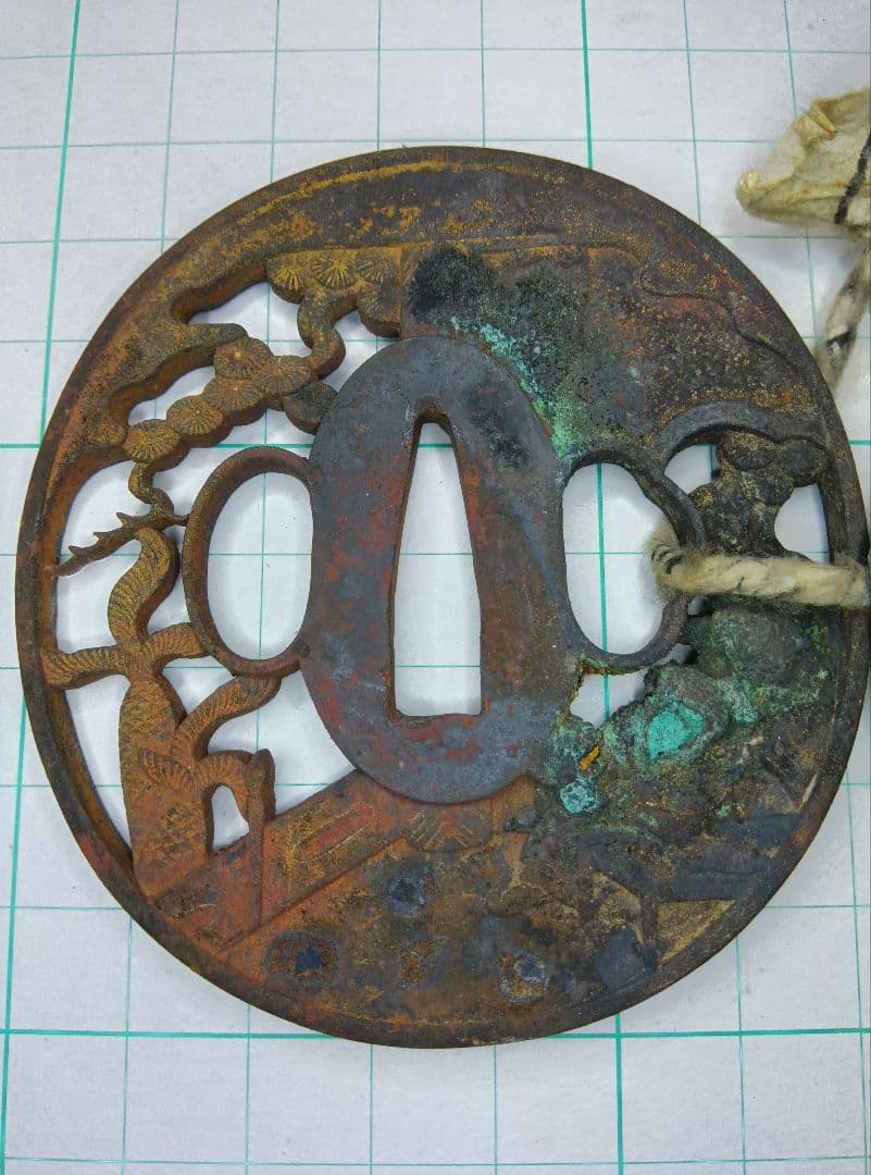 鍔　鉄鍔　切羽　はばき　アンティーク　骨董　金工　古美術　つば