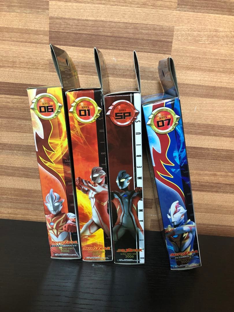ウルトラヒーローシリーズ　ウルトラマンメビウス箱入りソフビ4体セット