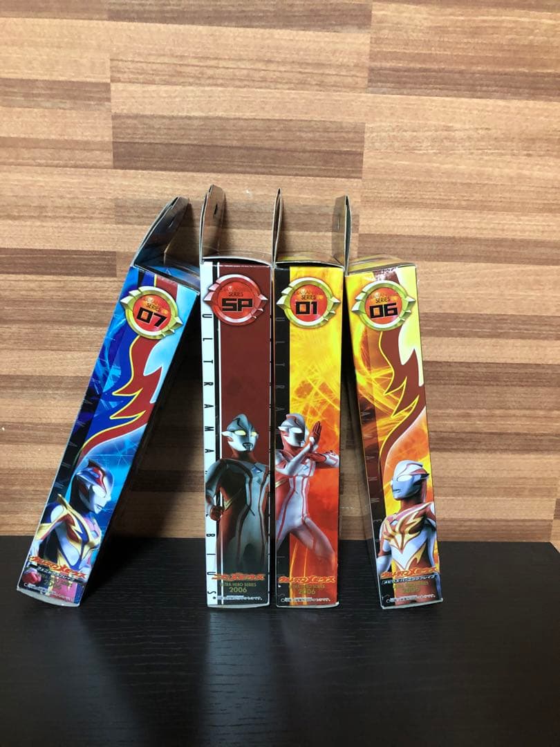 ウルトラヒーローシリーズ　ウルトラマンメビウス箱入りソフビ4体セット