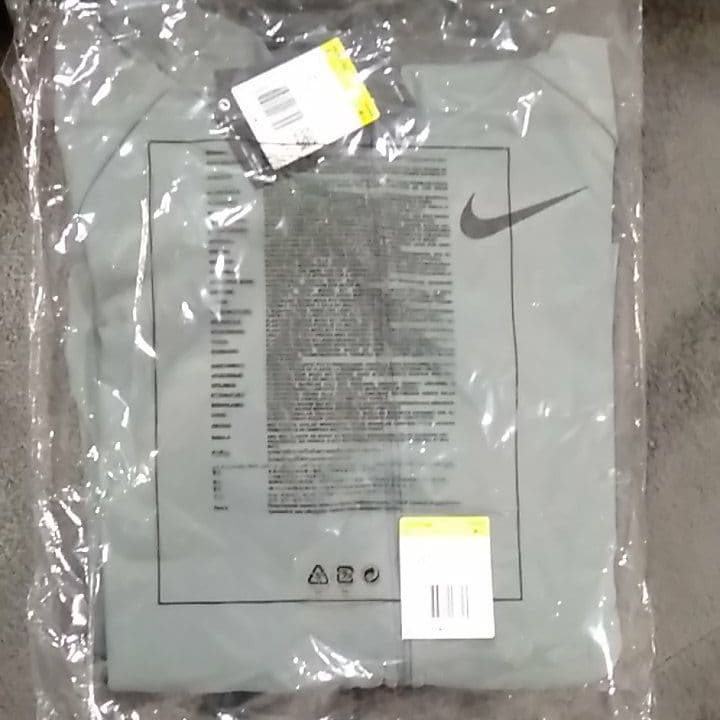 ナイキ　フレックス　ヴェント　マックス　フーディ　フルジップ　ジャケット