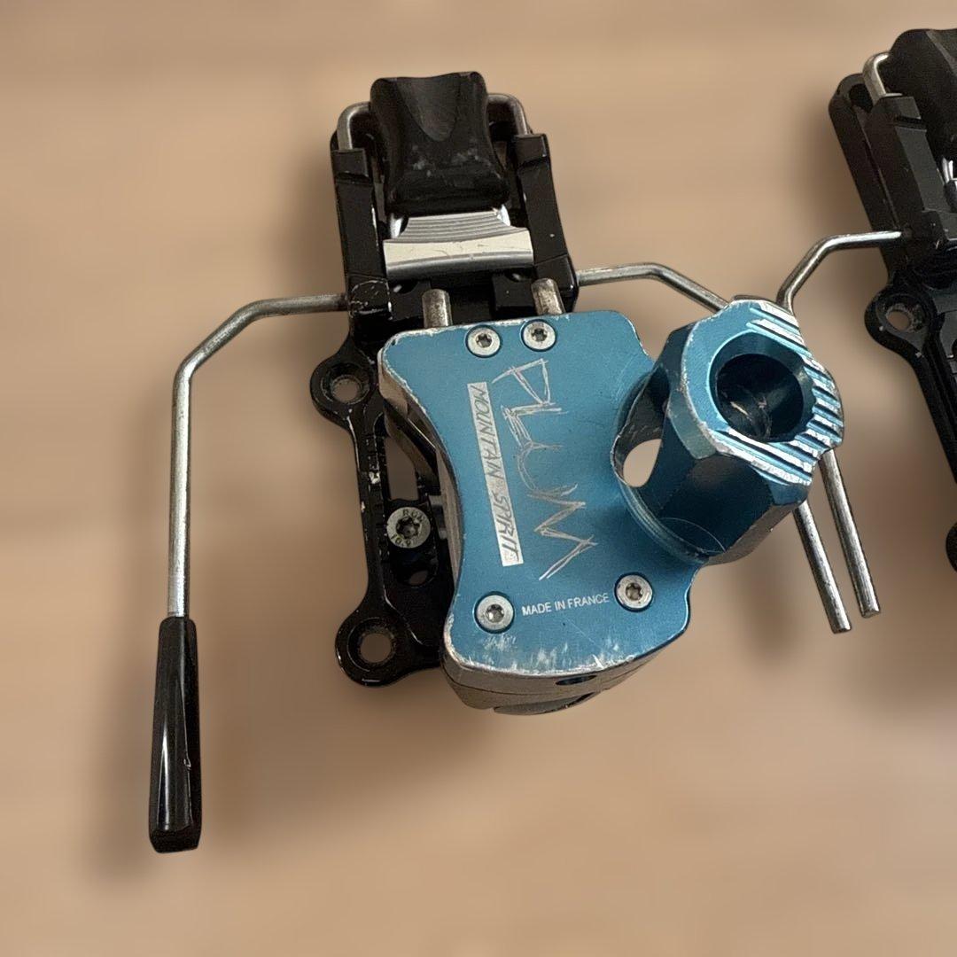 plum スキーツアービンディング