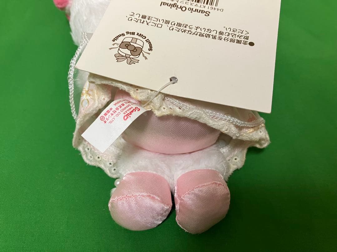 ハローキティ ラデュレコラボ ぬいぐるみ　チャーム