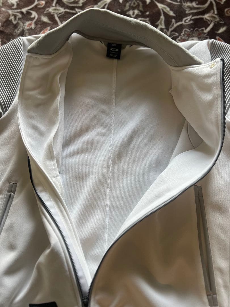 極美品 オークリー スカル ゴルフブルゾン ホワイトXL