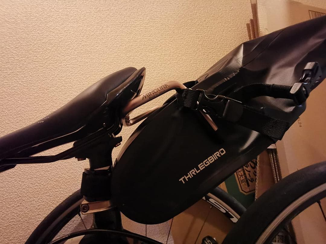 サドルバッグ 大容量4.5Lで防水仕様 自転車用