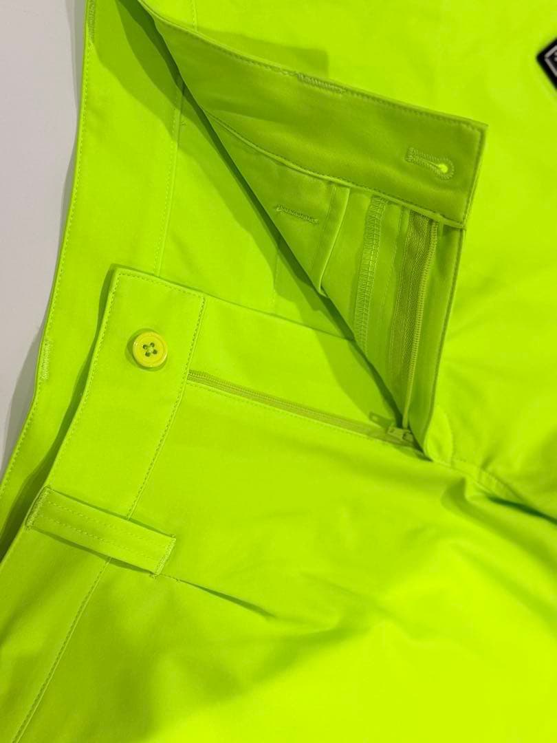 【新品】V12 ゴルフ　レディース　ショートパンツ　イエロー　S