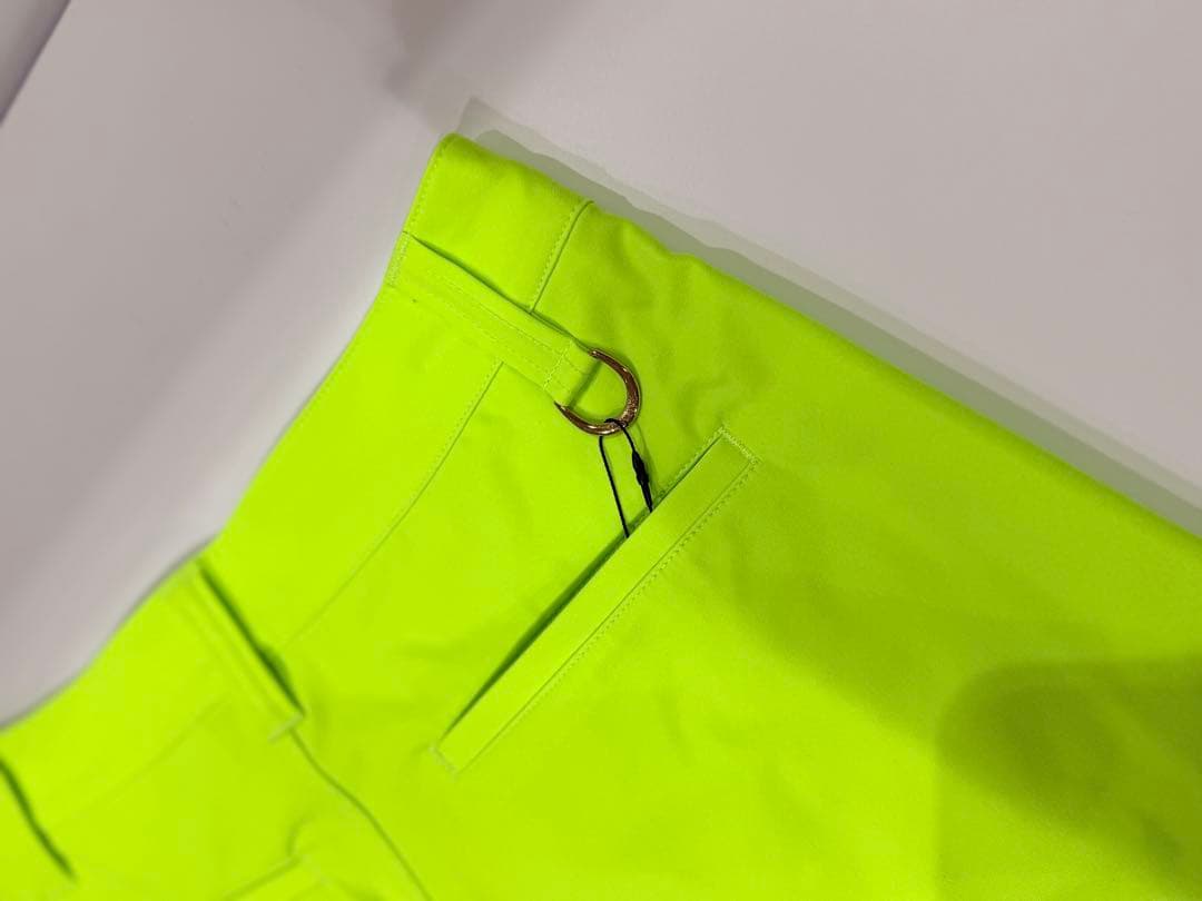 【新品】V12 ゴルフ　レディース　ショートパンツ　イエロー　S