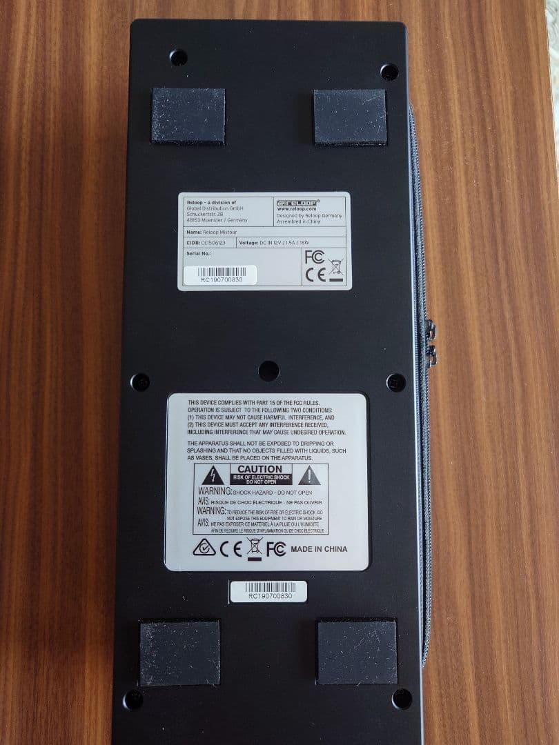 Reloop Mixtour DJコントローラー 専用ケース付き