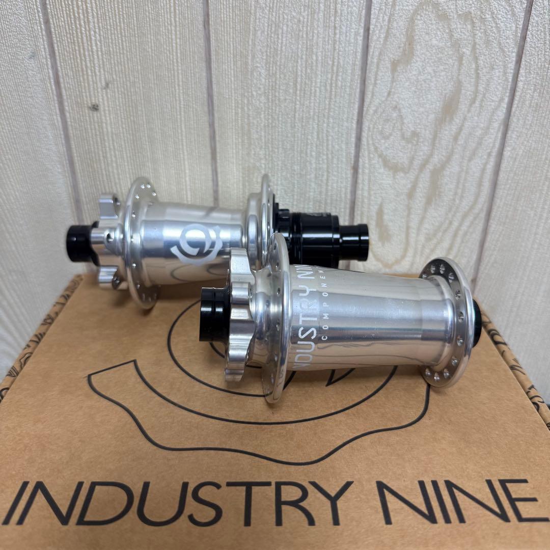 パーツ Industry Nine Hydra Hubert 32hole Silver