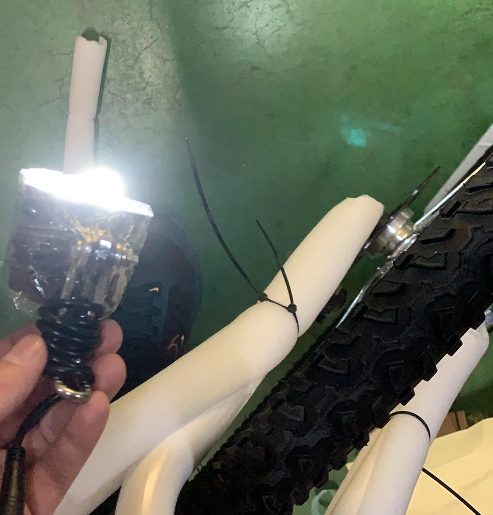 Assuto 電動アシスト自転車 5段階アシスト シマノ6段変速 欠品あり