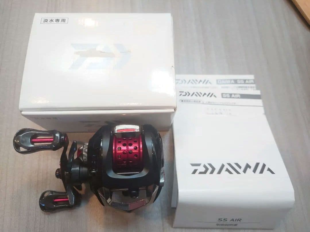 み*ん様 ダイワ SS AIR 8.1R ベイトリール