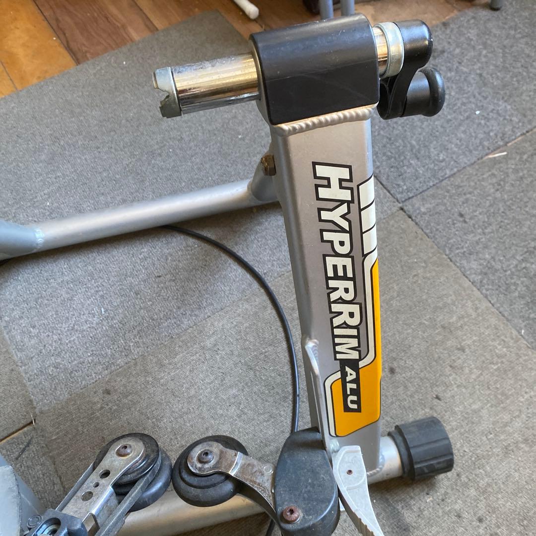 MINOURA HYPERRIM ALU ローラー台