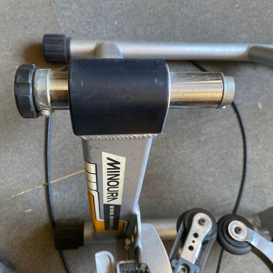 MINOURA HYPERRIM ALU ローラー台