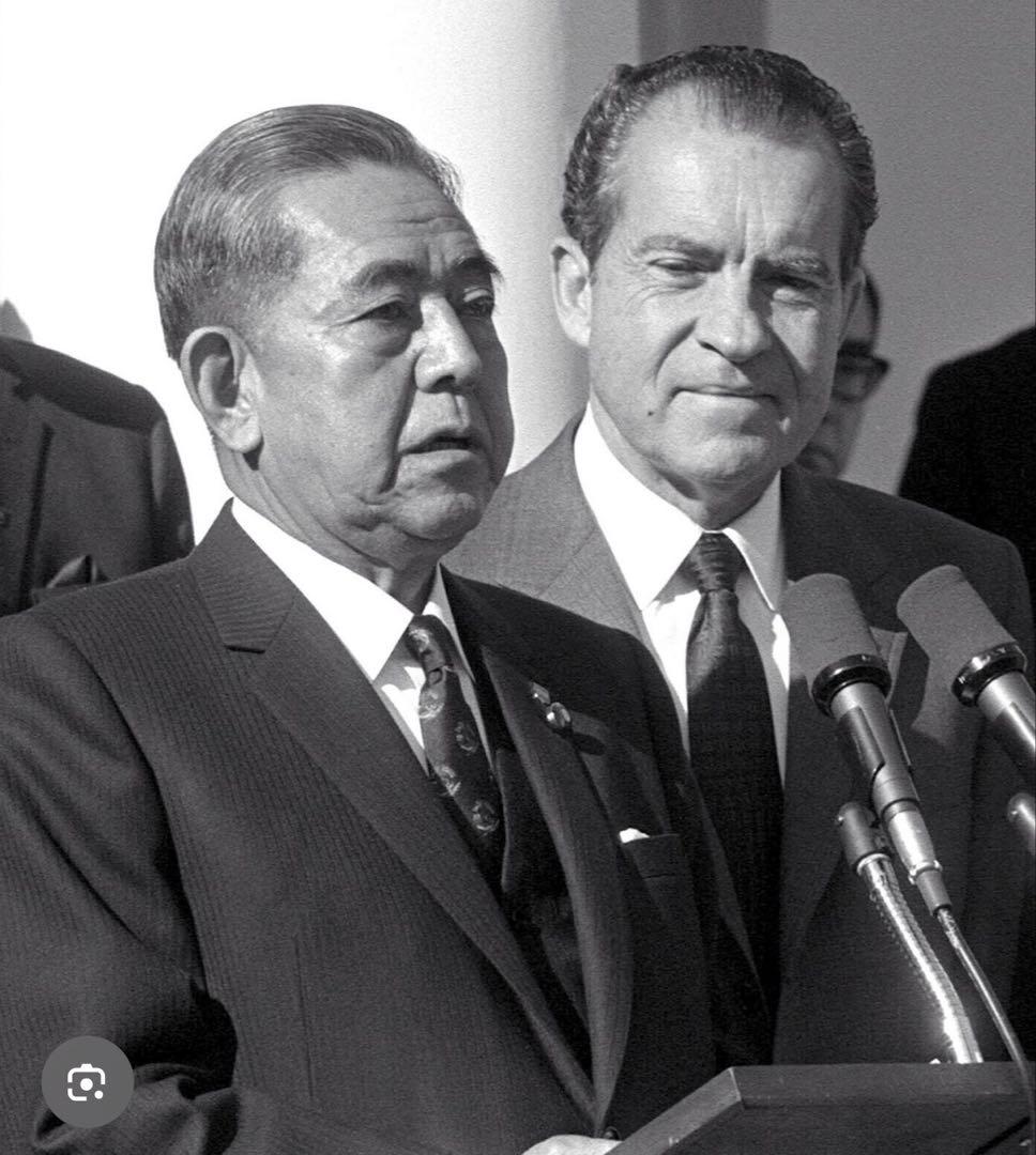 沖縄返還記念大型純銀メダル 佐藤栄作首相・ニクソン大統領 ハイグレード