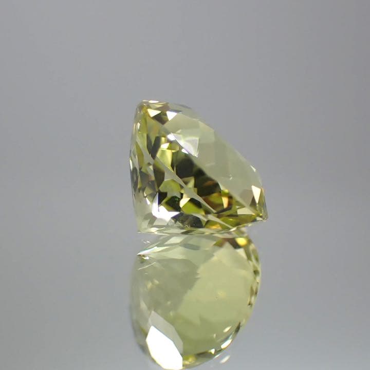 【ブラジル産】特殊カットレモンクォーツ