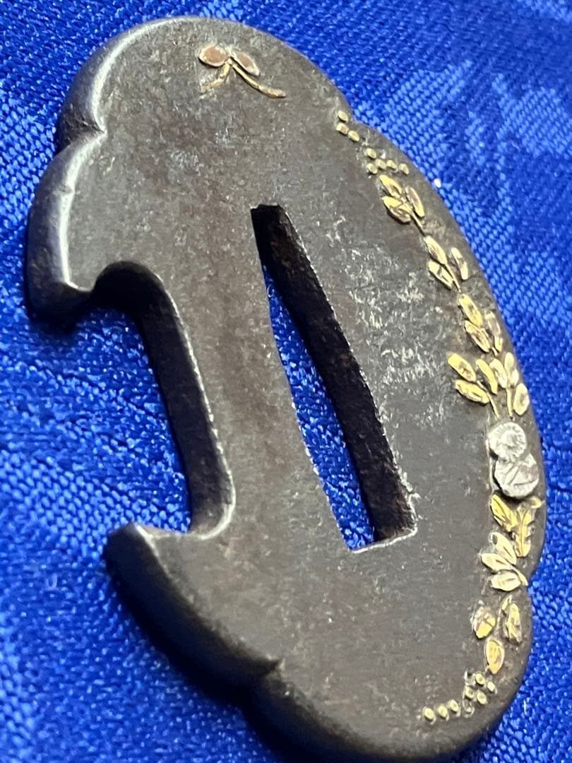 鍔　日本刀　短刀鍔　小刀鍔　金銀銅象嵌　時代物　刀　武具
