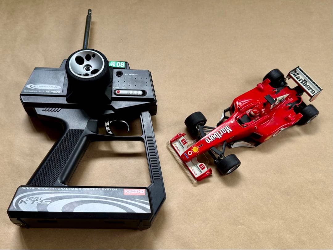 フ*ん様 京商 ミニッツF-1 フェラーリ F2003-GA ジョーダン スペア