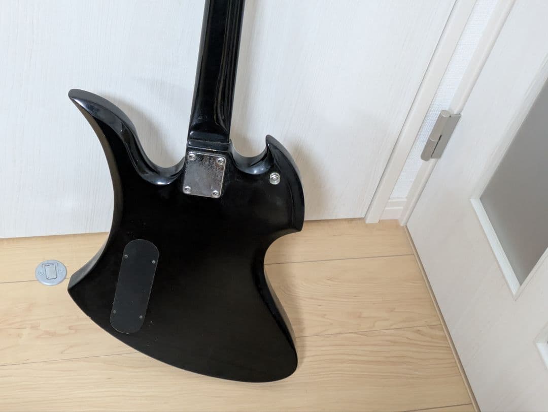 モッキンバード　黒　hide　ソフトケース付