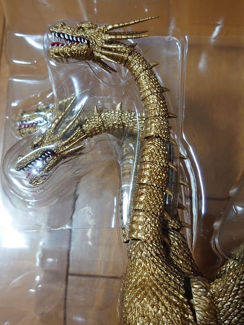S.H.MonsterArts キングギドラ　現状品