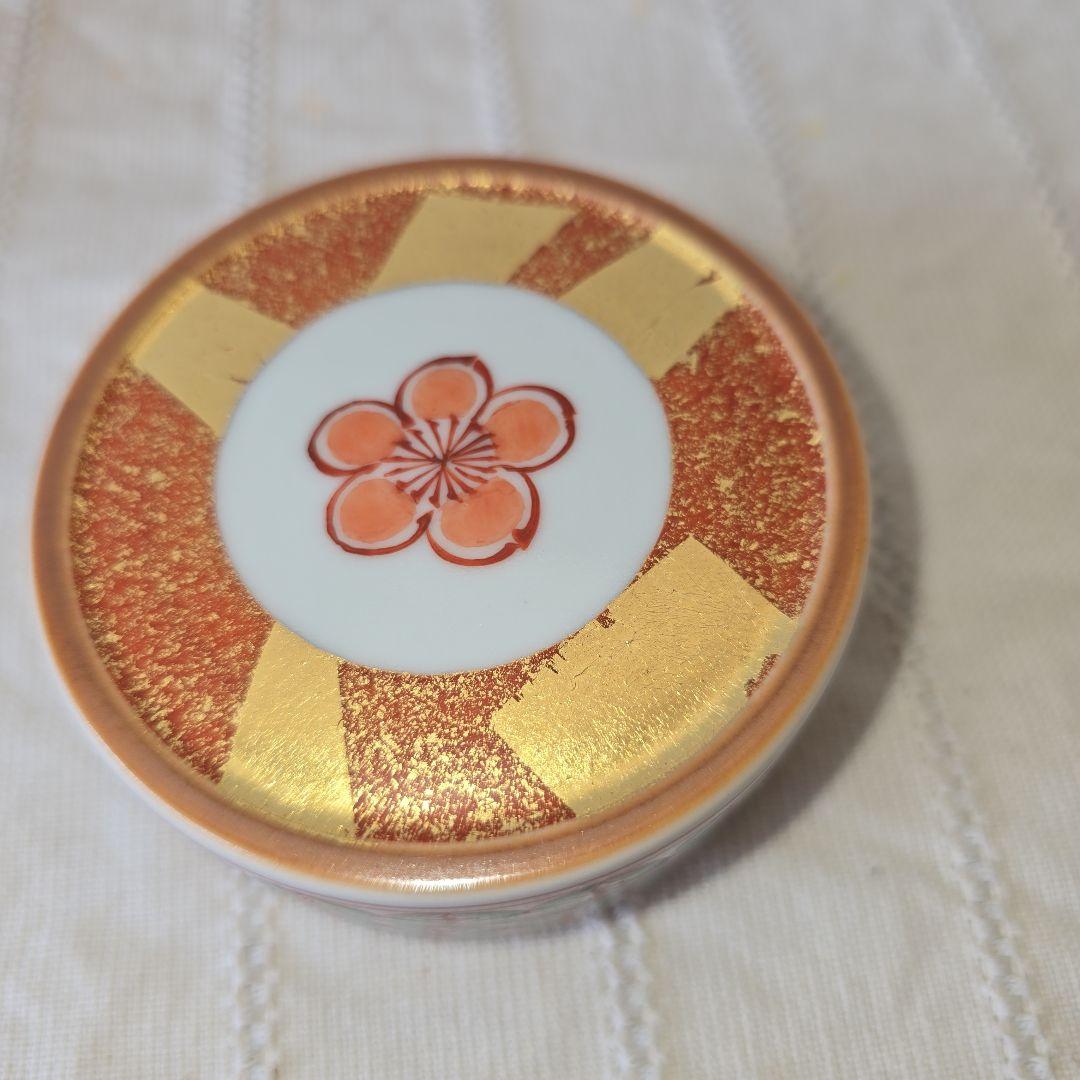 三浦竹泉 金彩花紋香合