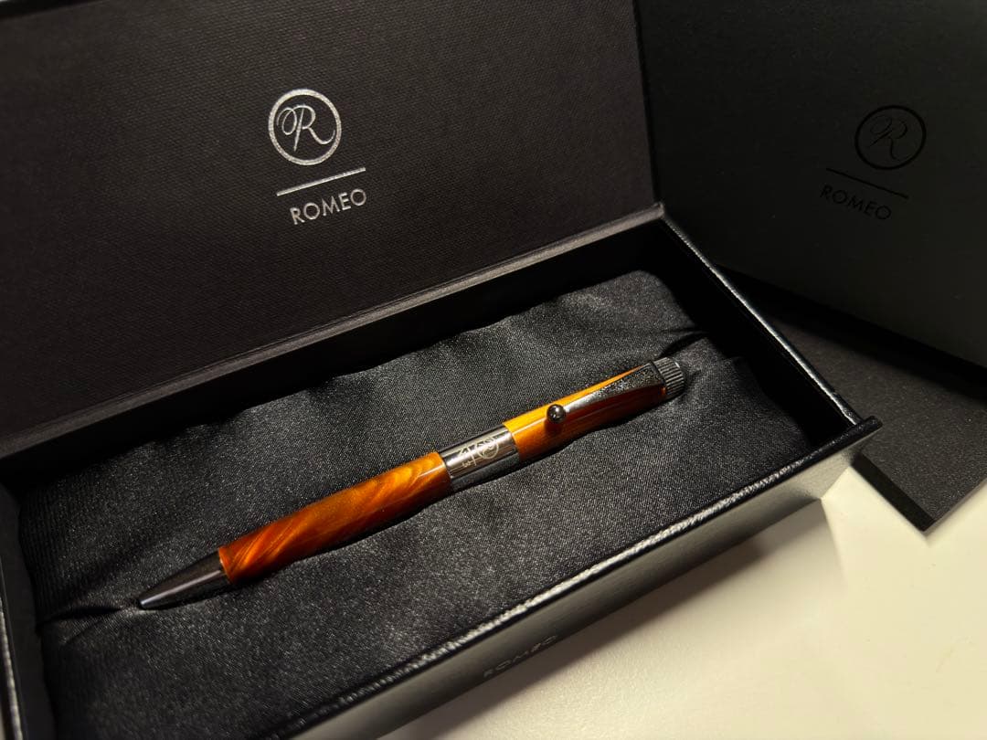 ROMEO No3ボールペン 本体 イタリアンアンバー 細軸