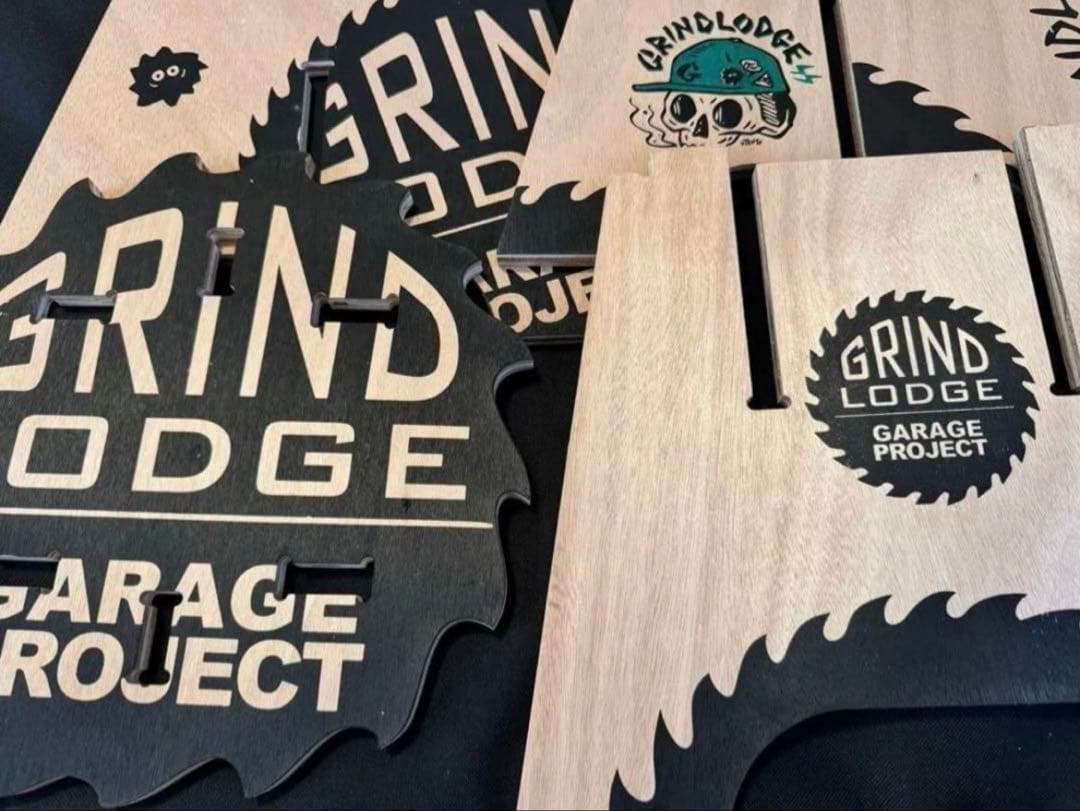GRINDLODGE スツール グラインドロッジ　ソースツールのフクロ付き