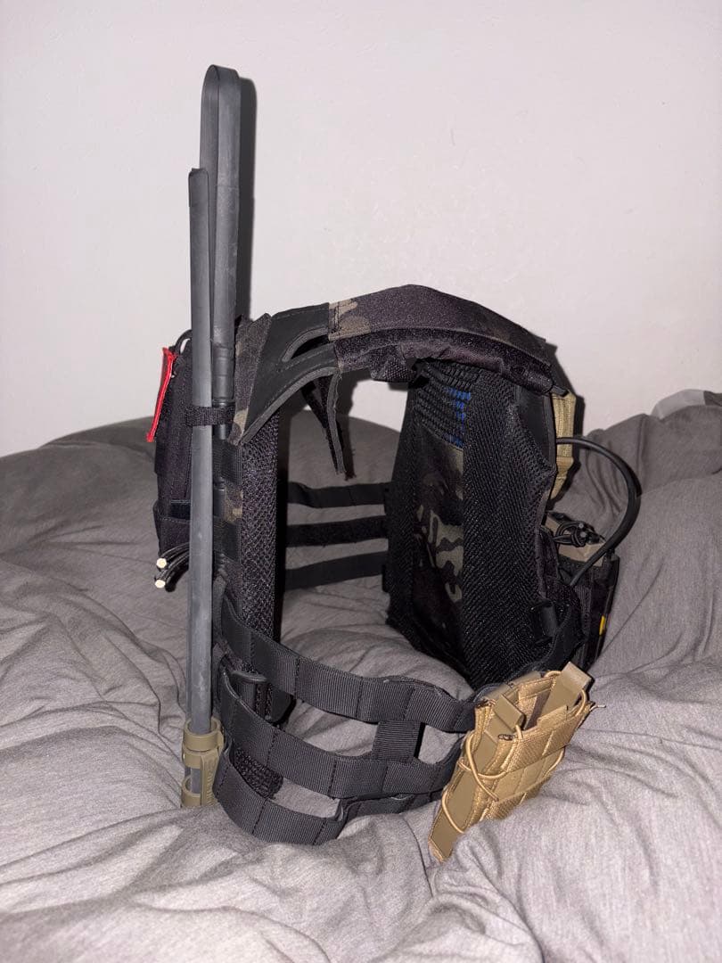 Eagle force プレートキャリア