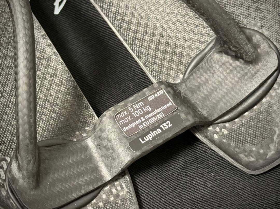 新品 Berk Lupina UD 132mm カーボン サドル 軽量 78g!