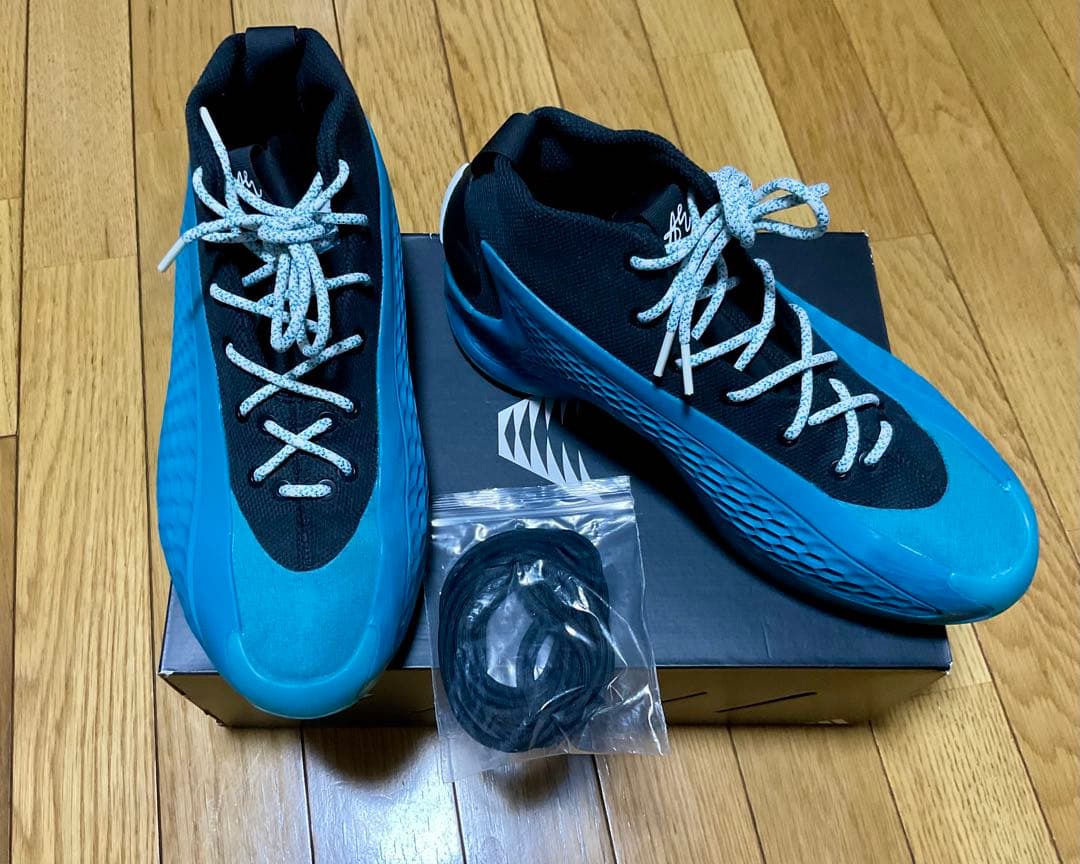 adidasバスケットボールシューズ　A.E.1 MID 27.0cm