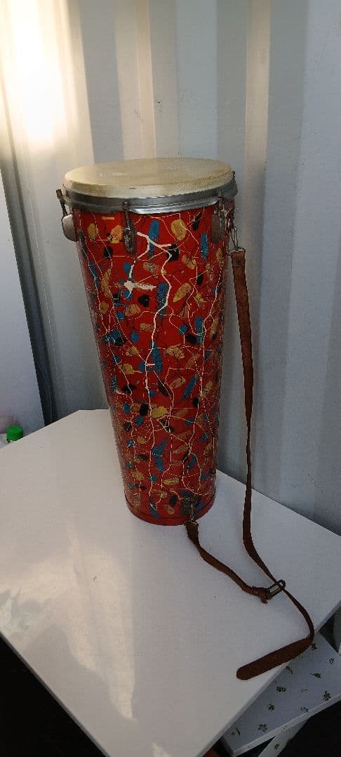 トゥバーノ　打楽器