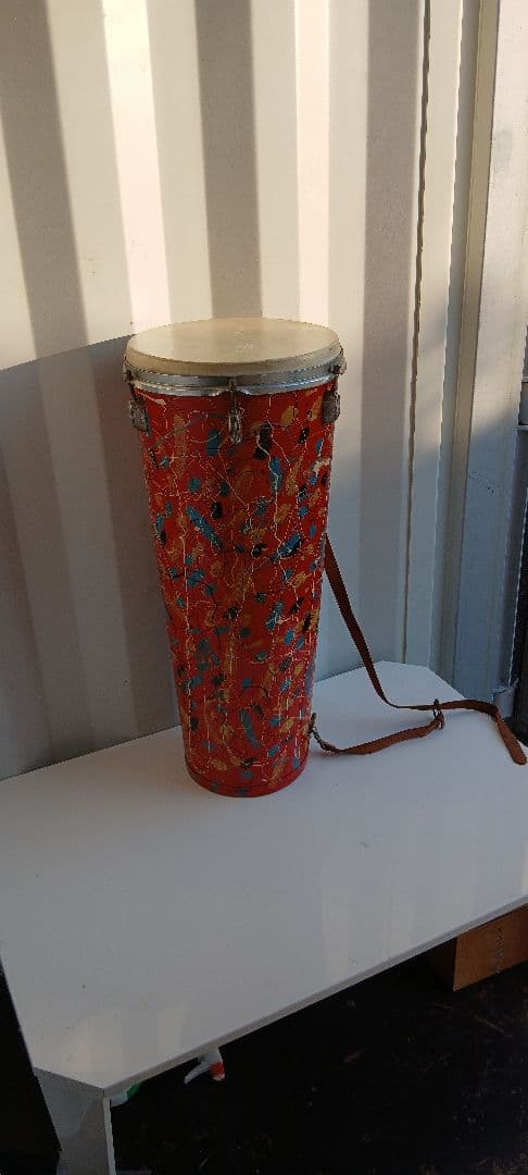 トゥバーノ　打楽器