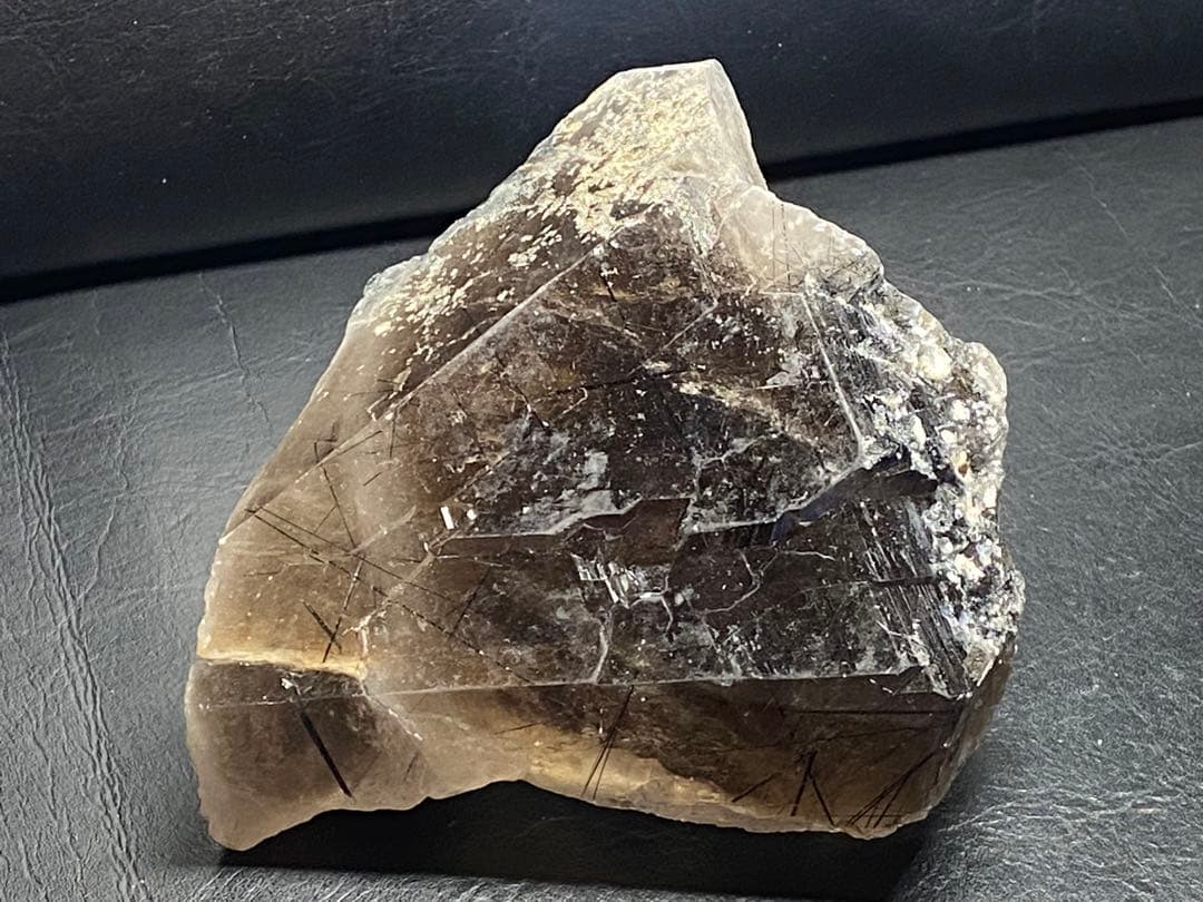 ブルー　ザギマウンテンクォーツ　ザギ水晶　754gラビカイト入り