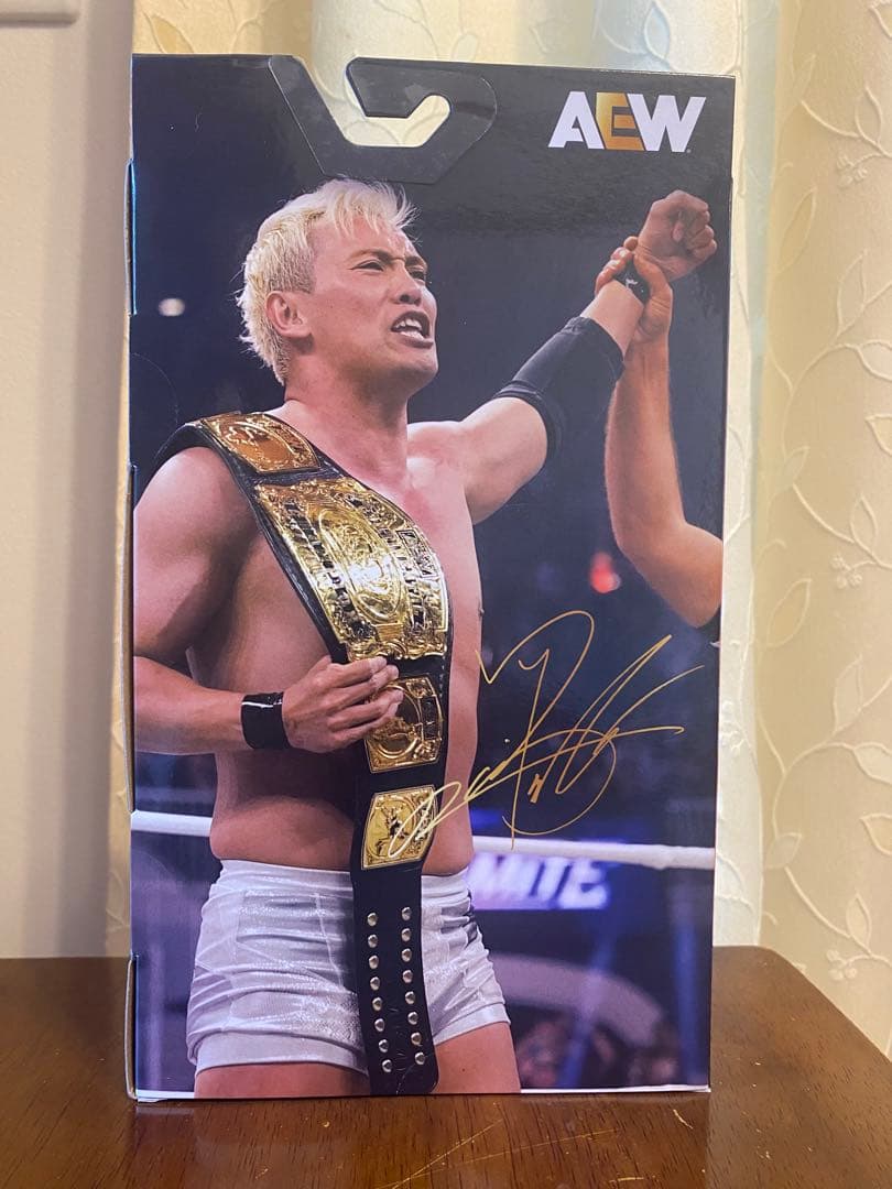 AEW オカダ・カズチカ フィギュア　3000体限定