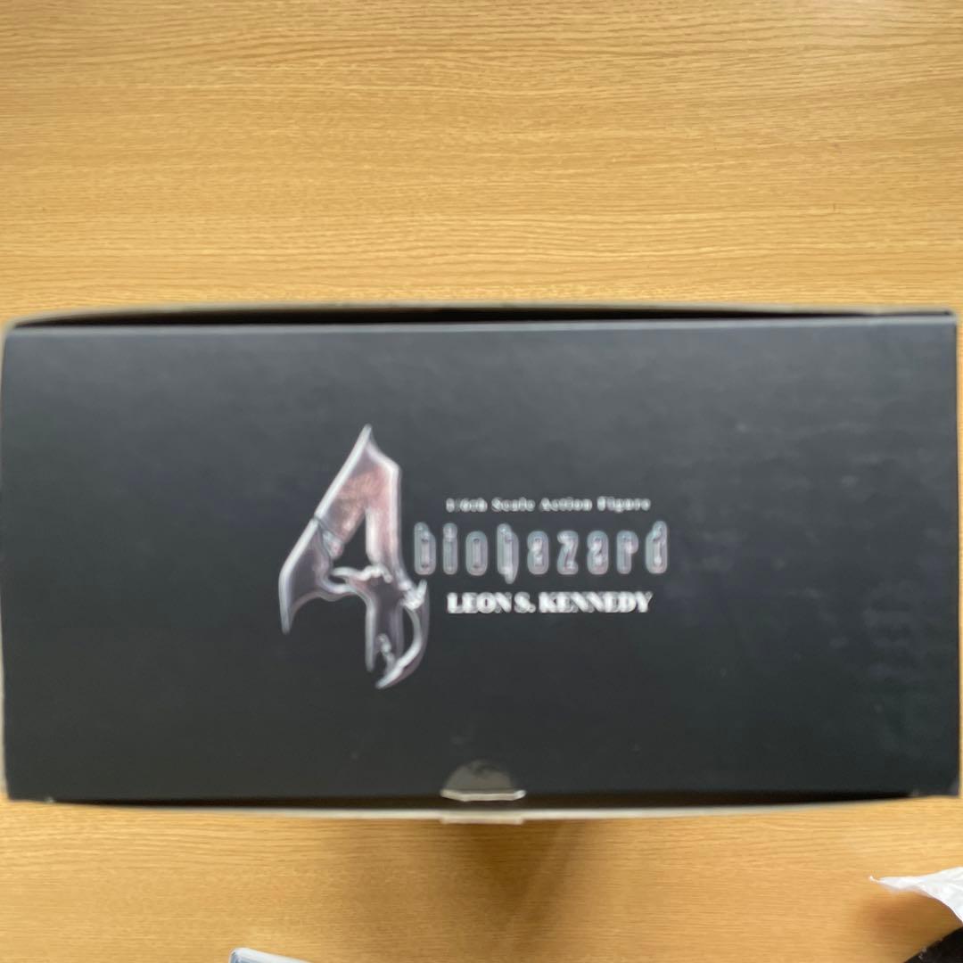 ホットトイズ　バイオハザード4 LEON S. KENNEDY