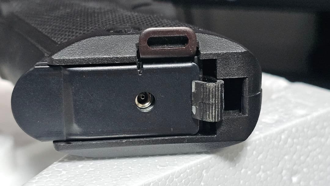 タナカワークス 9mm拳銃 SIG SAUER P220 自衛隊 ヘビーウェイト