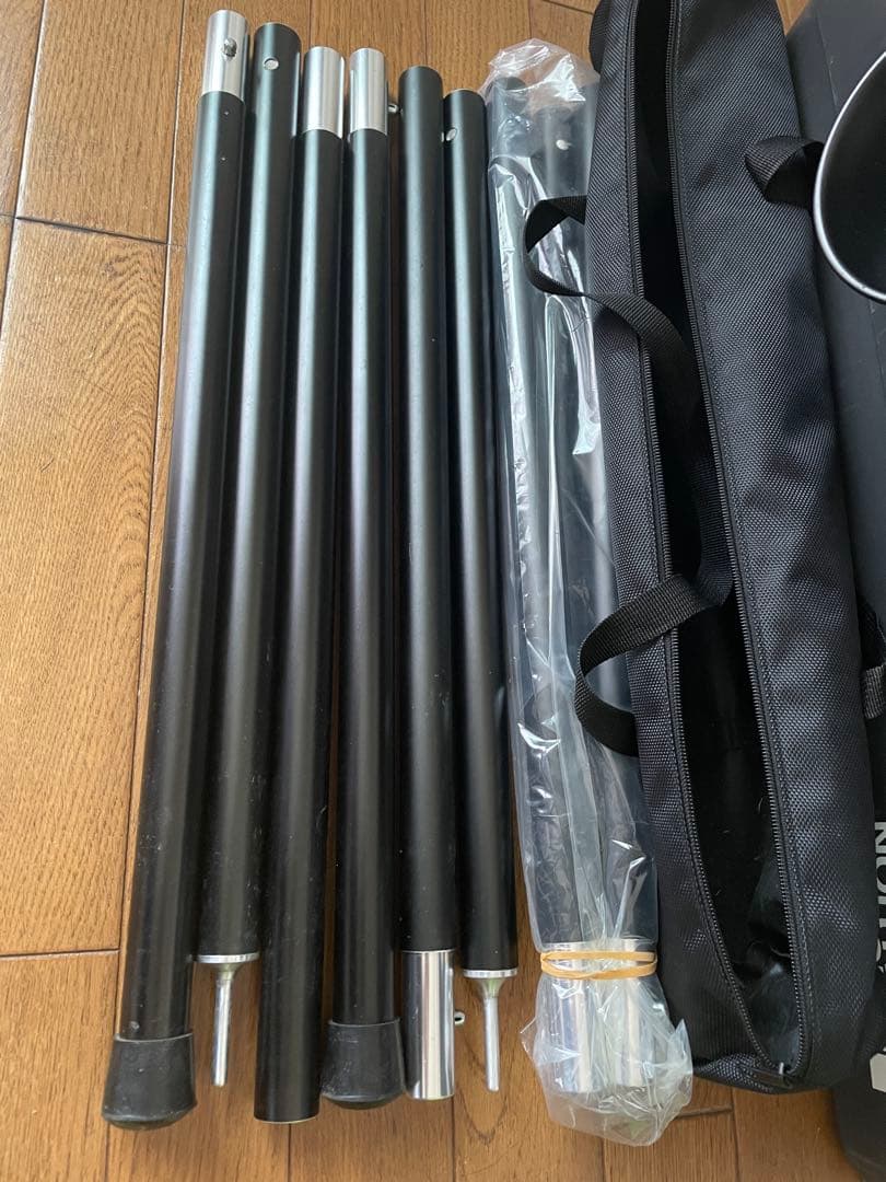 トランクカーゴ、テーブル、湯たんぽ、シュラフ、タープポール、風貌他　まとめ売り